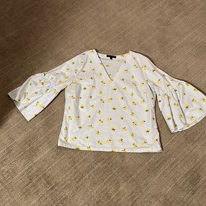 Banana Republic bell sleeve blouse. Lemon Print